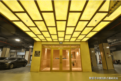 胶葛激发的停工、群访、延期交付等现象对社会